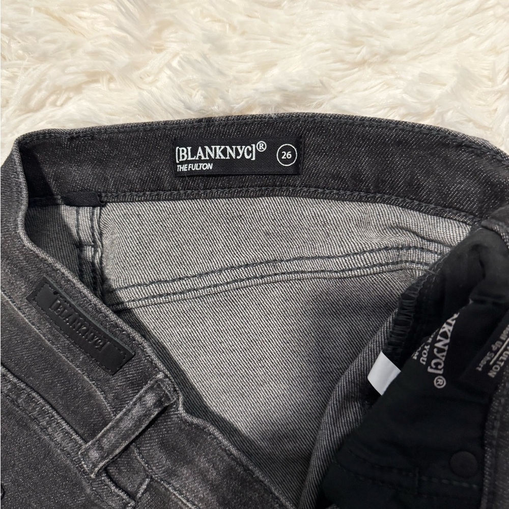 BlankNYC Women's The Fulton Roll-Up Denim Shorts Black Size 26 - Picture 4 of 4